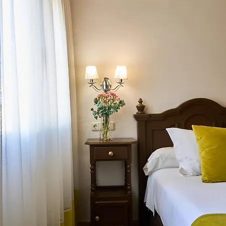 Maria De Molina 3*