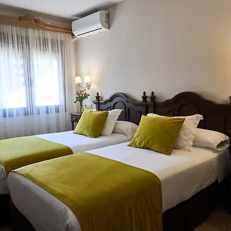Maria De Molina Hotel 3*