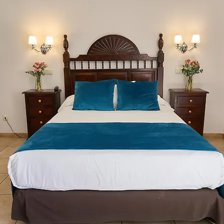 Maria De Molina Hotel 3*