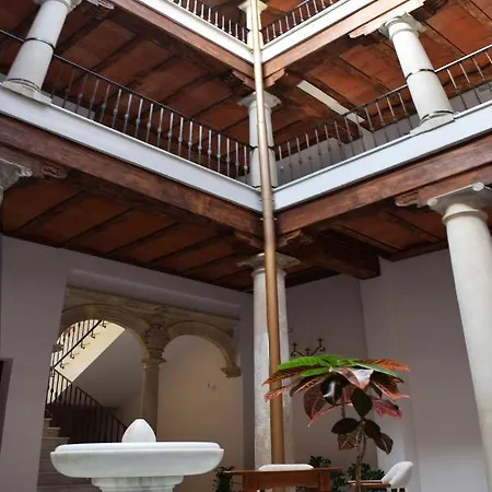 Maria De Molina 3*