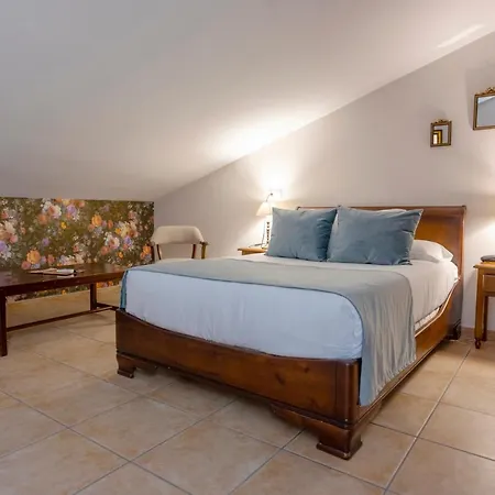 Maria De Molina 3*