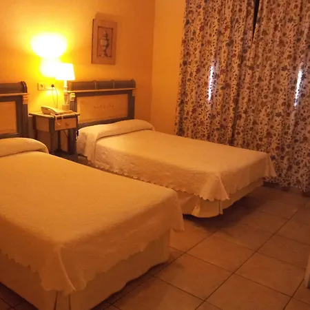Maria De Molina Hotel 3*